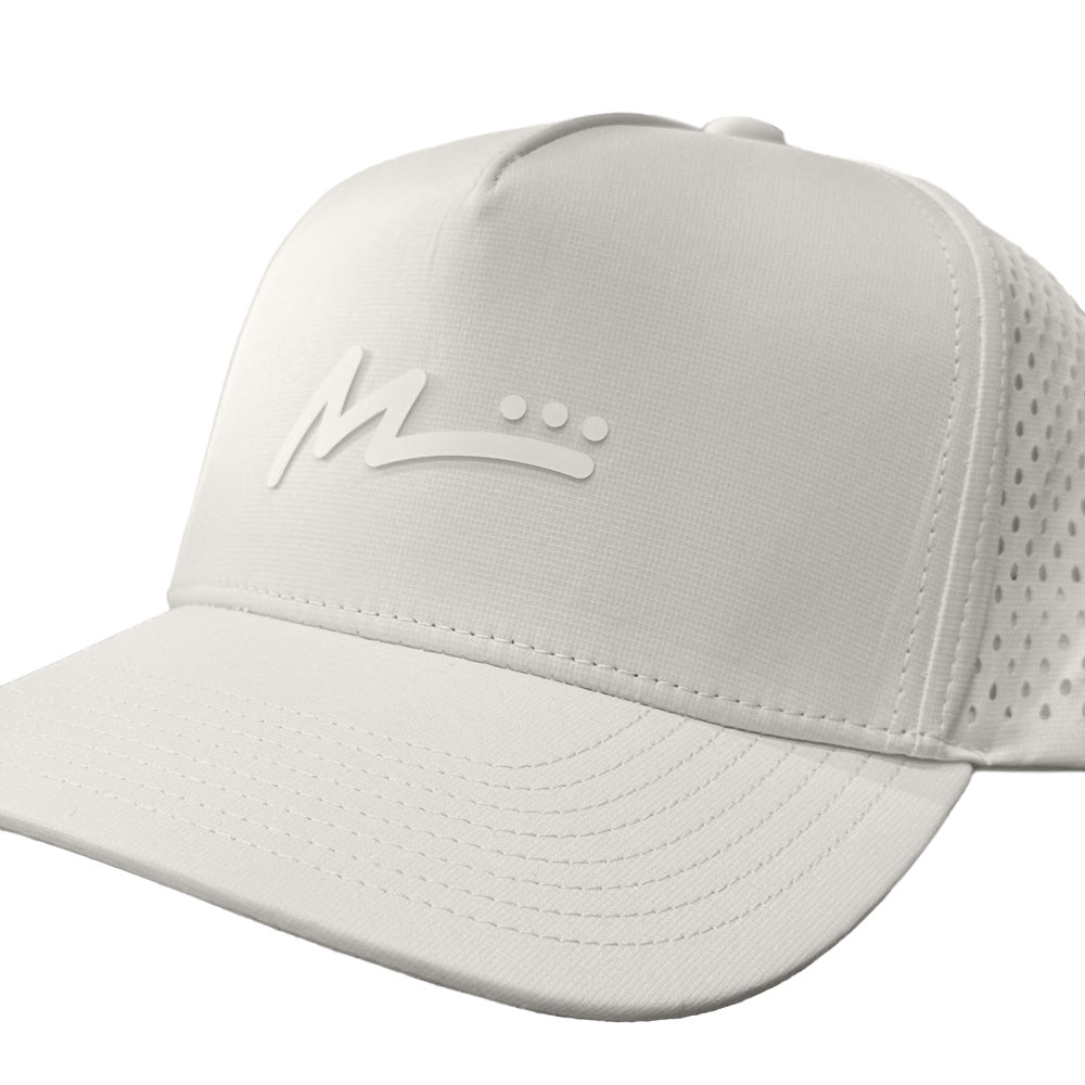 NAUTIQ - M Logo - White